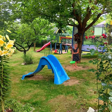 アパート Margareta ザラカロシュ