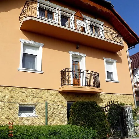 Margareta ザラカロシュ